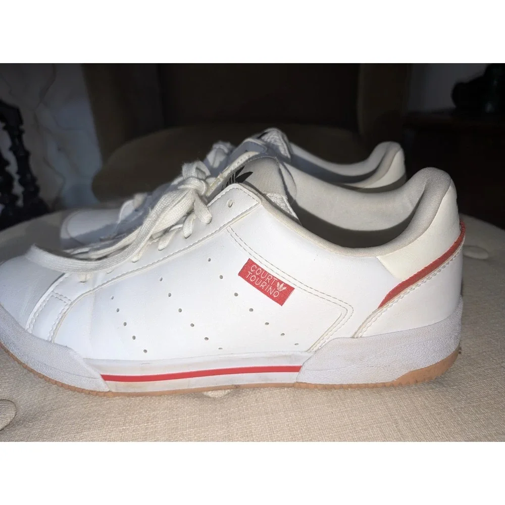 adidas Court Tourino Low Top Lace-Up Athletic Athleisure Sneakers White/Red